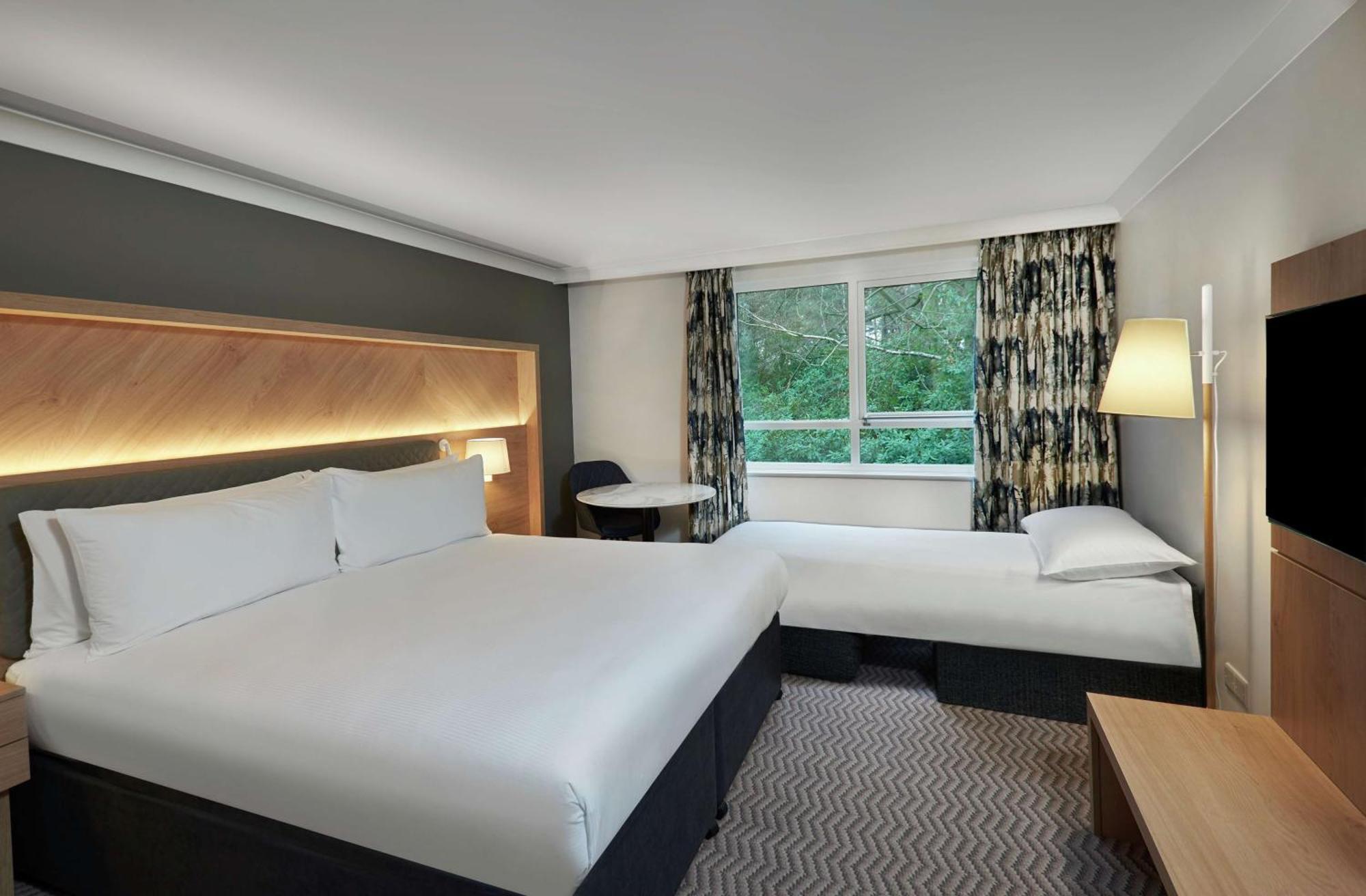 Hilton Cobham 4*