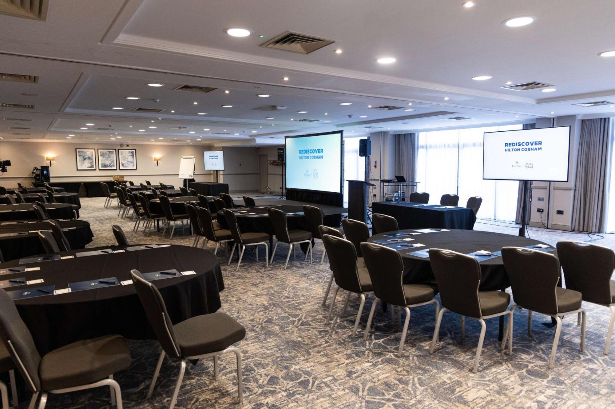 Hilton Cobham 4*
